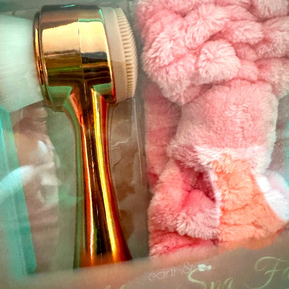 NOT FOR SALE! AT HOME SPA FACIAL